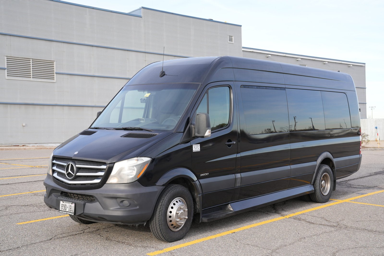 Mississauga Party Bus