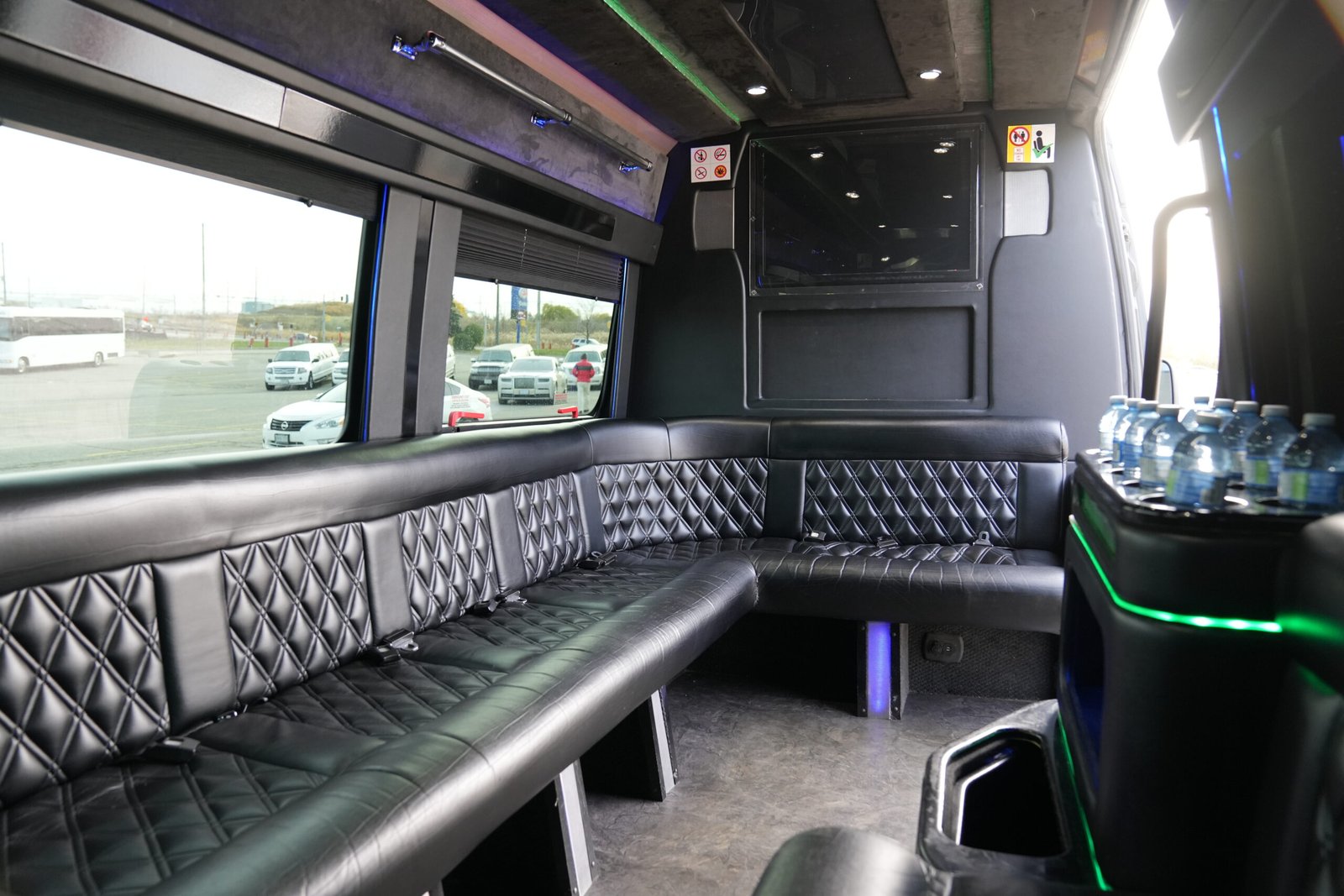 Mississauga party bus